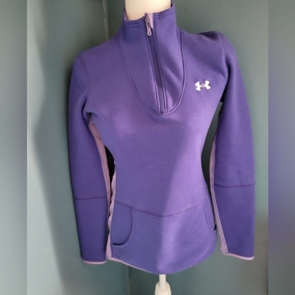 Under Armour Size Small purple sweatshirt quarter zip